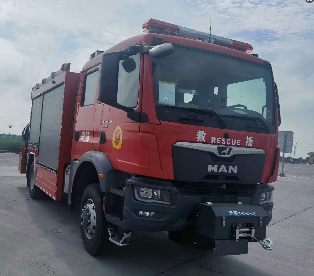 WKL5130TXFJY120/MN型抢险救援消防车