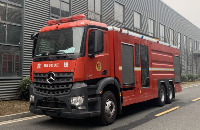 WKL5290GXFPM120/MB型泡沫消防车
